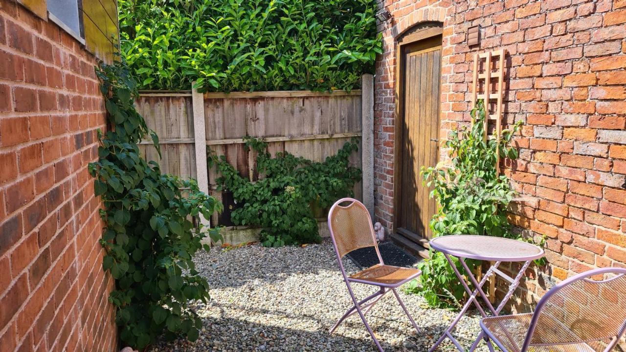Villa Narnia Wem Exterior foto